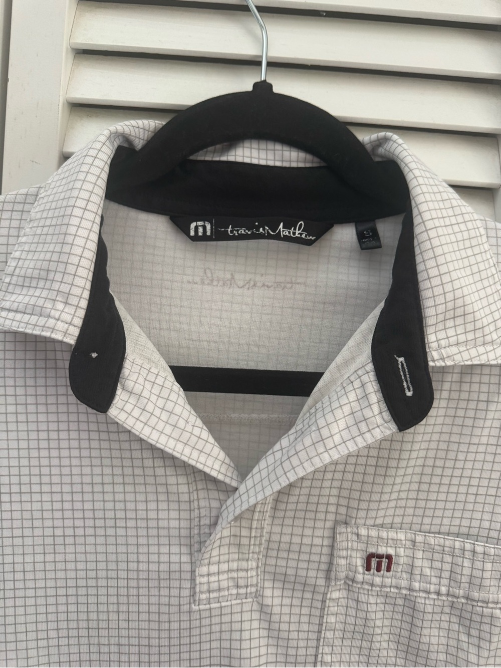Travis Mathew Men's Small White Grid Short Sleeve Shirt